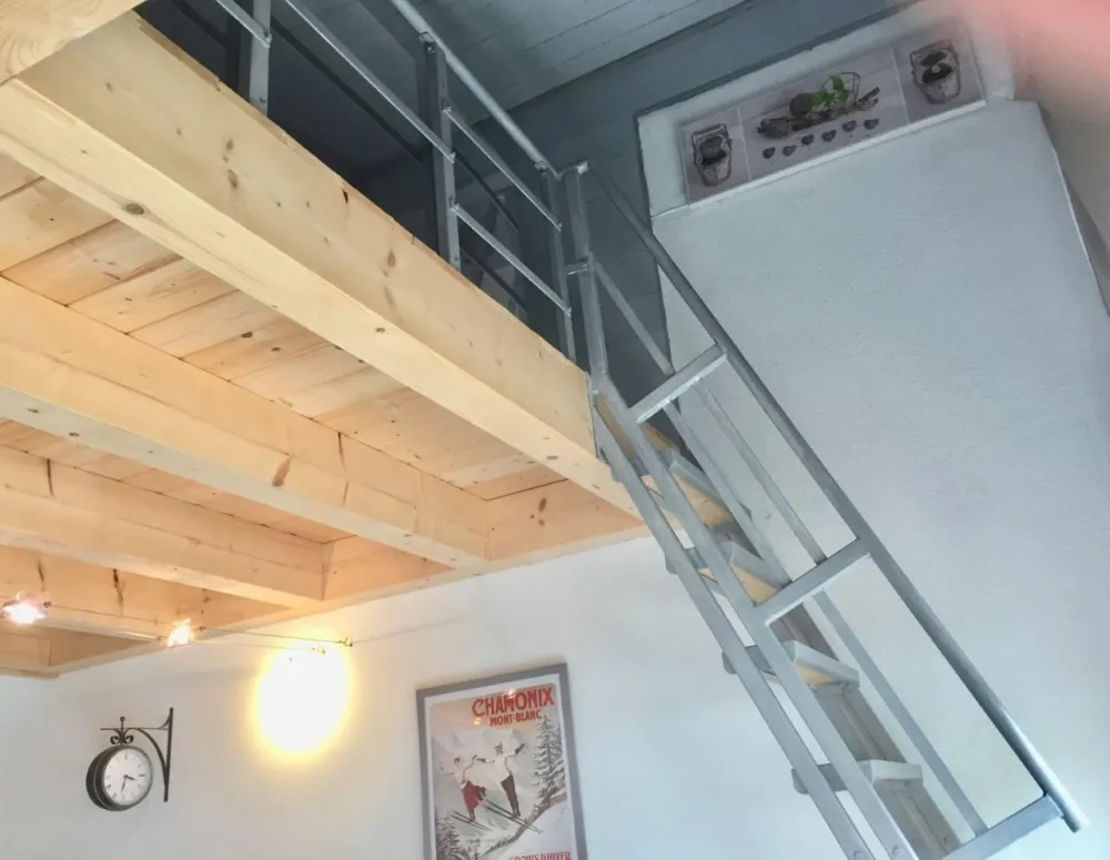 Accès mezzanine
