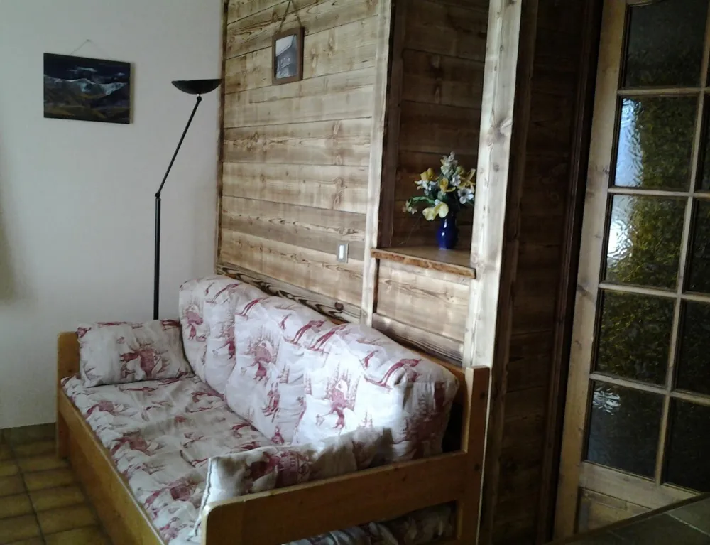 Couchage 2presonnes. 
Divan gigogne 