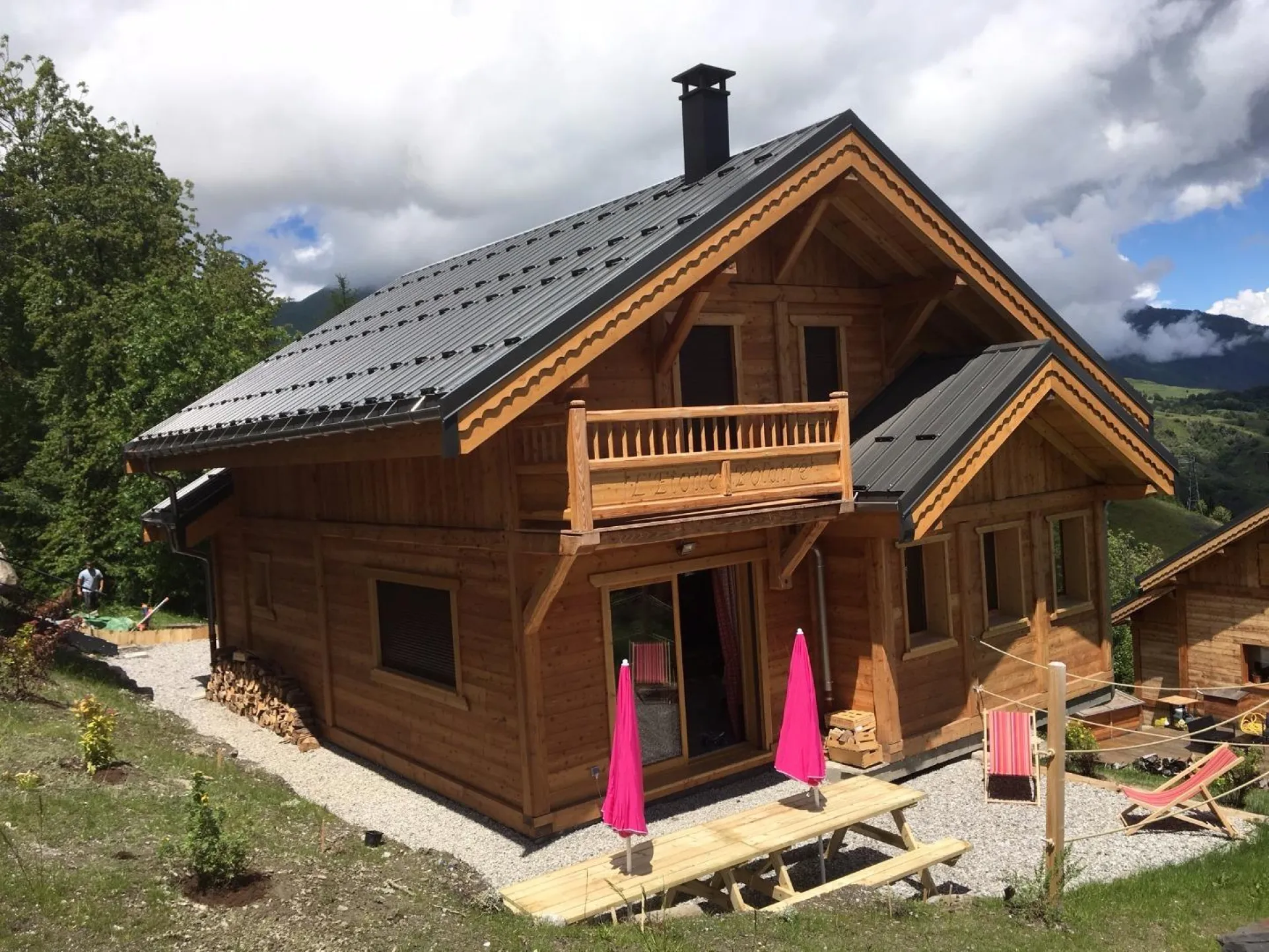 chalet étoile polaire en été (la tessarre est maintenant en bois)
montagne le corbier les sybelles savoie alpes