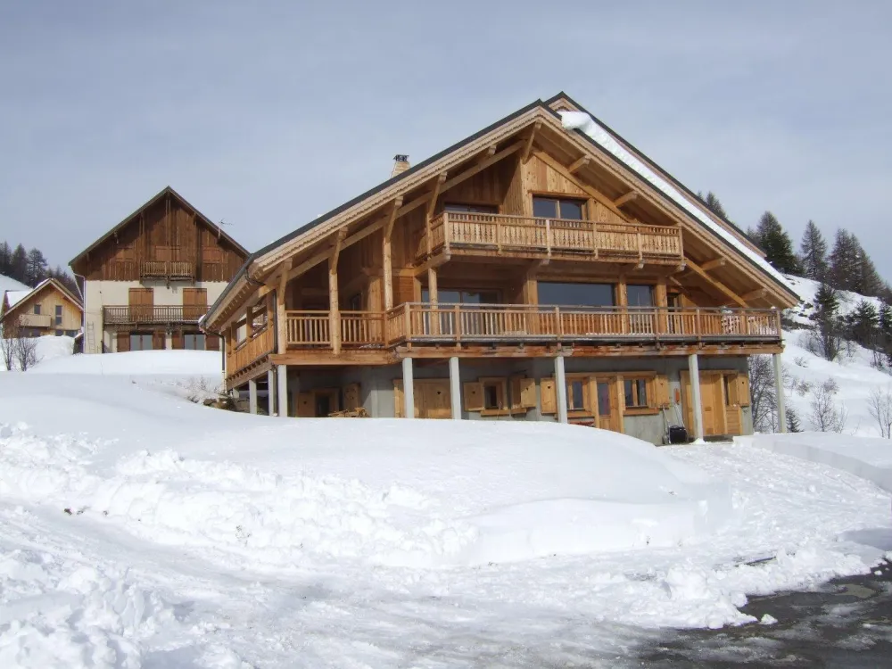 chalet personnel grand standing acces direct aux pistes