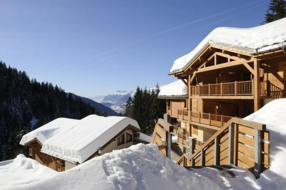 Le haut des "Chalets des Oursons" en hiver
