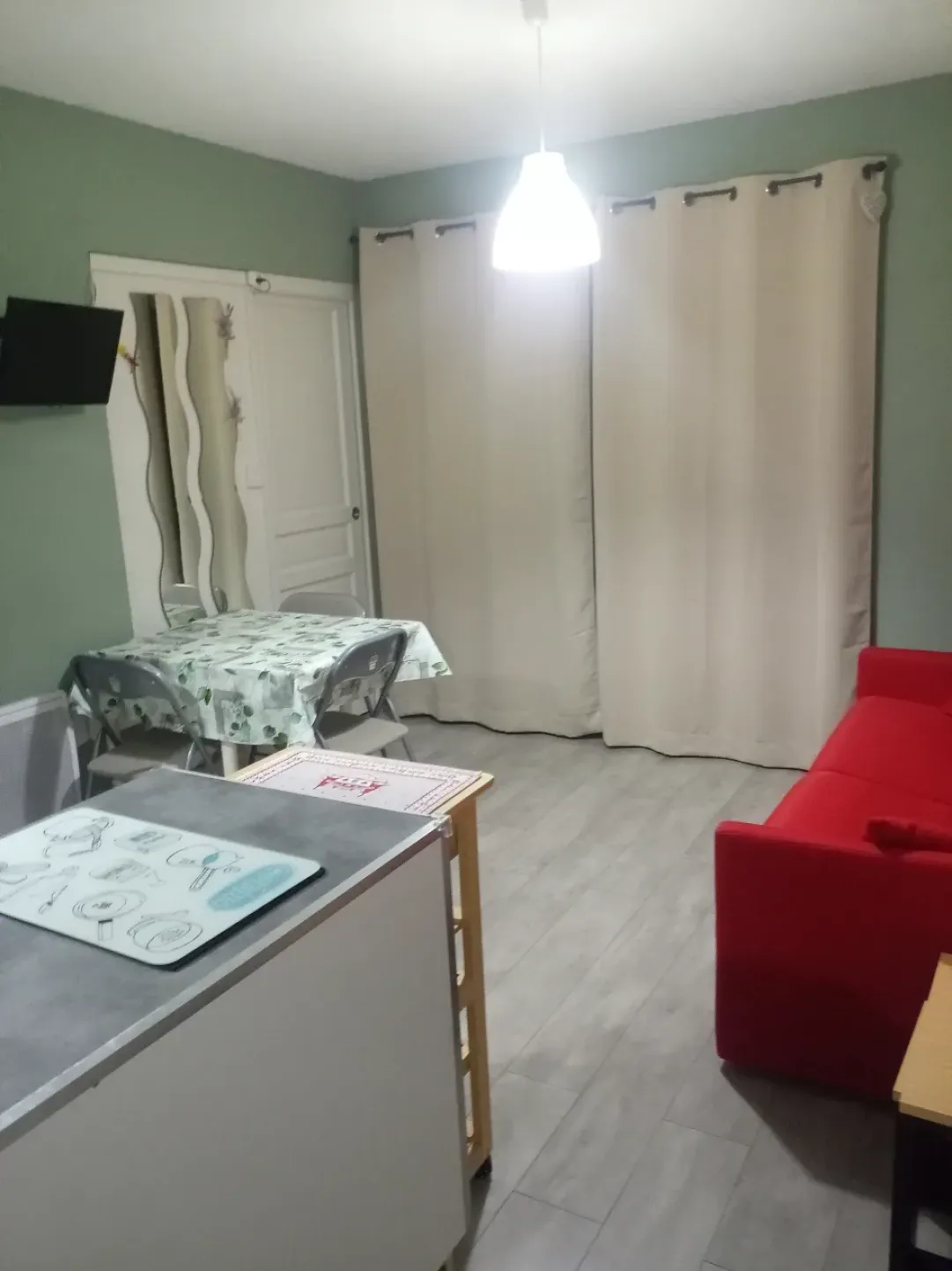 Les arolles apt 21b