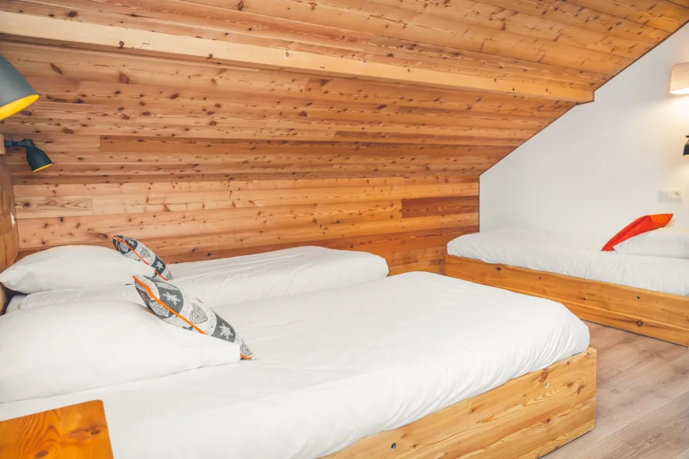 Chambre 5 : 3 lits simple 90x190