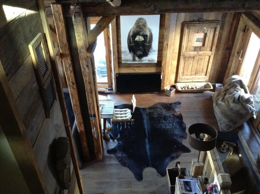  le salon décoration soignée De nombreux espaces pour se grouper ou s'isoler   