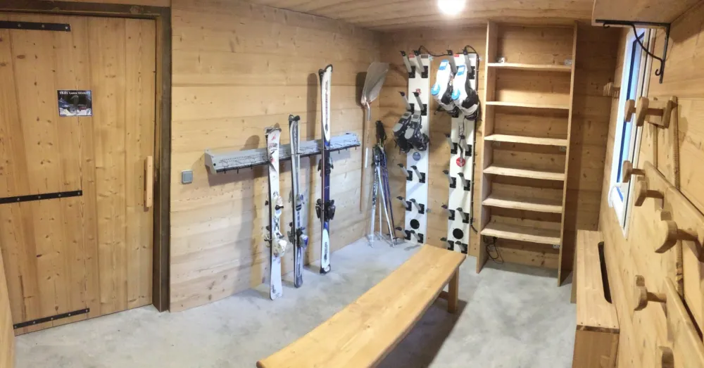 Local a ski avec chauffe chaussures