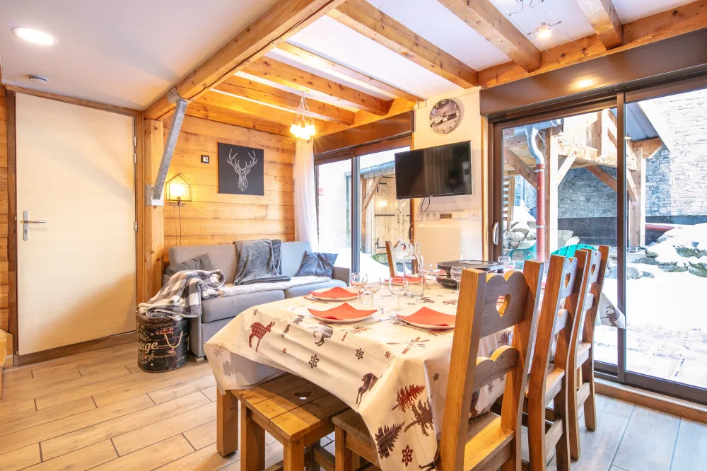 Chalet ourson, 6/8p, skis aux pieds