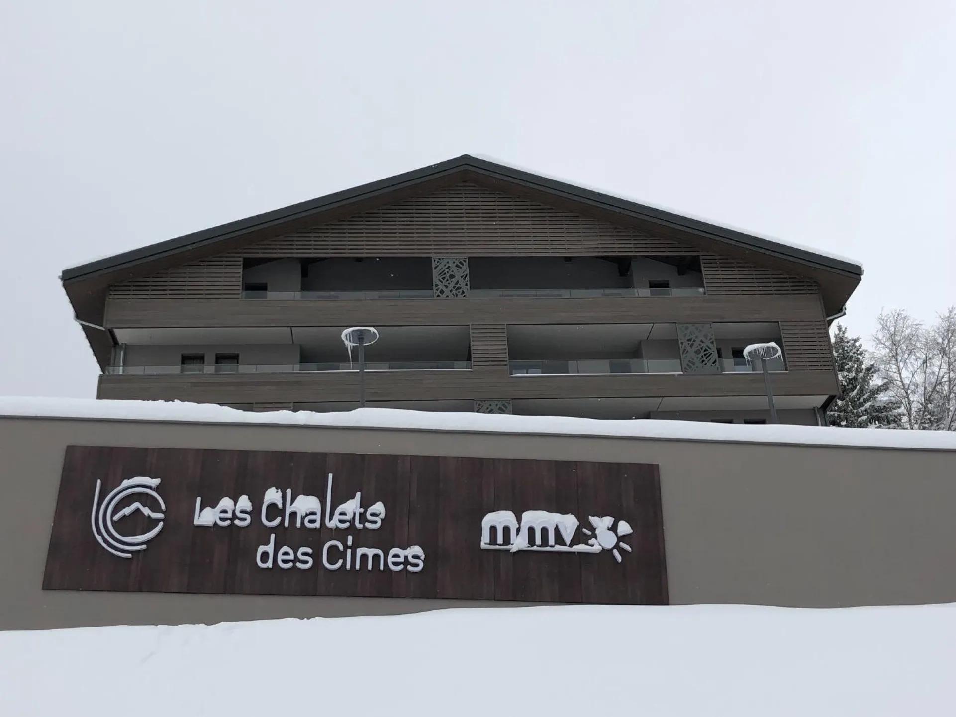 Appartement au dernier étage à gauche
