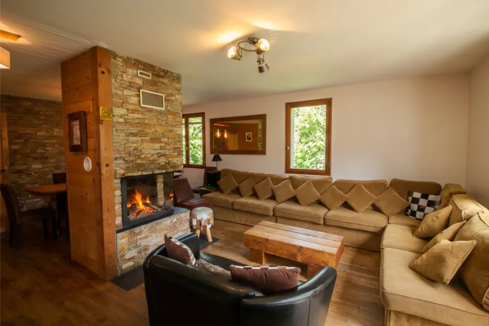 Chalet ski aux pieds à vars les claux – le mouflon  jacuzzi & vue montagne, 14 pers.