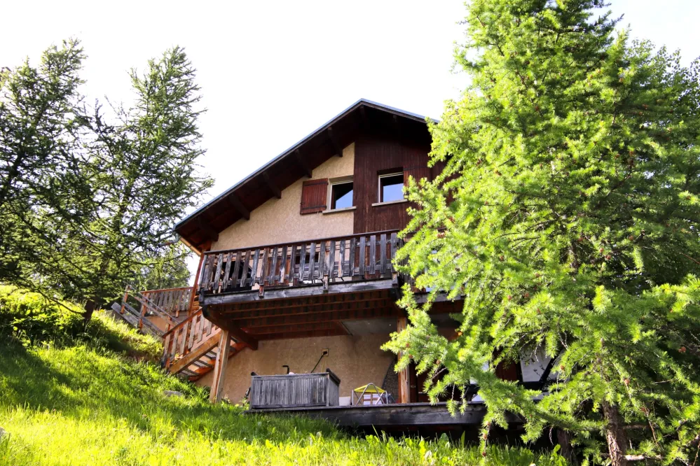 Chalet ski aux pieds à vars les claux – le mouflon  jacuzzi & vue montagne, 14 pers.