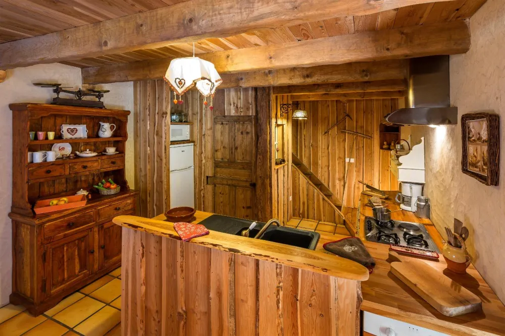 Cuisine équipée et garnie...comme à la maison.