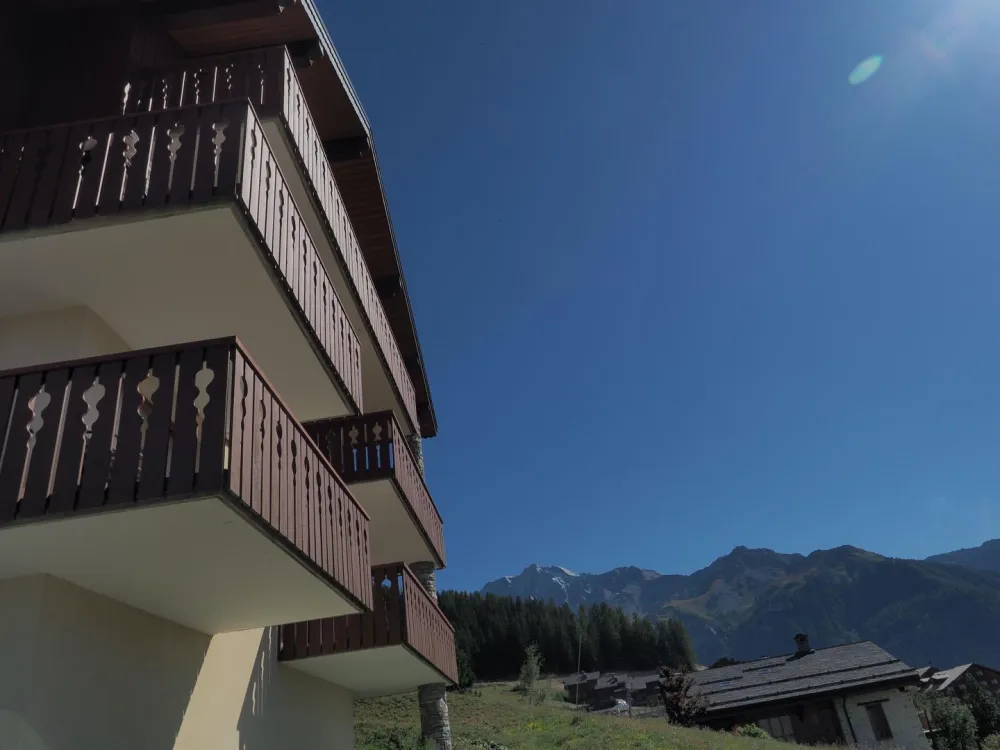Vue du residence les Clarines en été