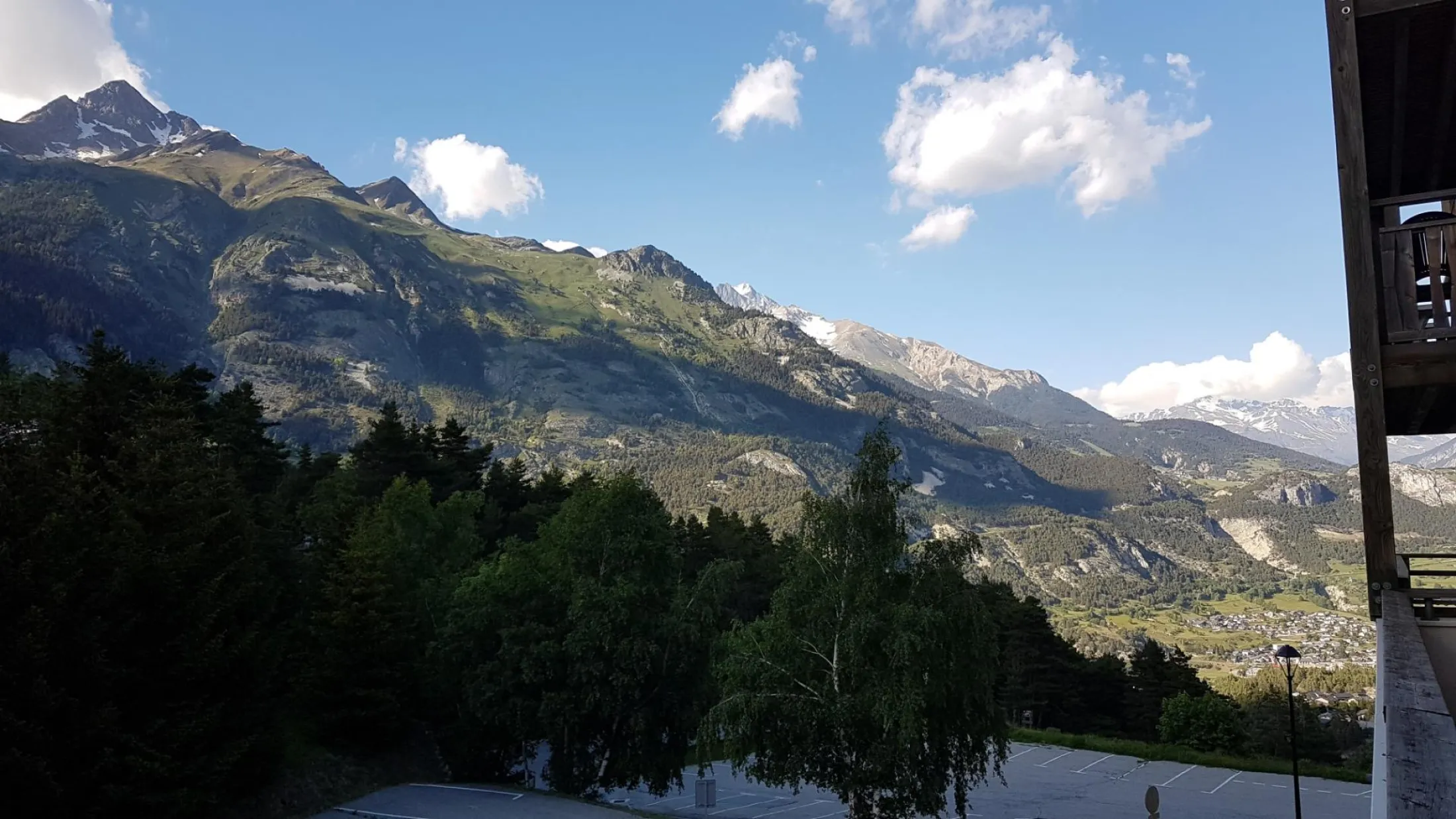 vue sur le râteau d'Aussois depuis la terrasse